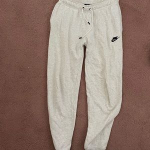 Nike Sweatpants